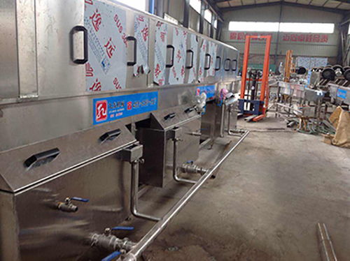 辽宁周转箱清洗机生产设备哪里有售欢迎来电 诸城九龙机械