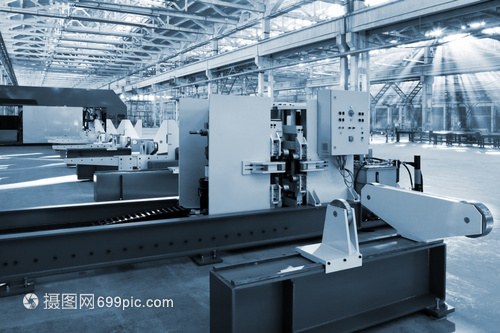 现代工厂的设备与机械零件 从功能到维护